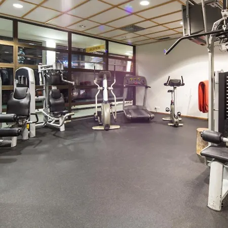 Yllaes Saaga Daire *